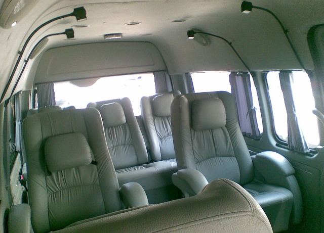 9 Seater Toyota Hiace Van For Rent | 9 Seater Luxury Van On Hire